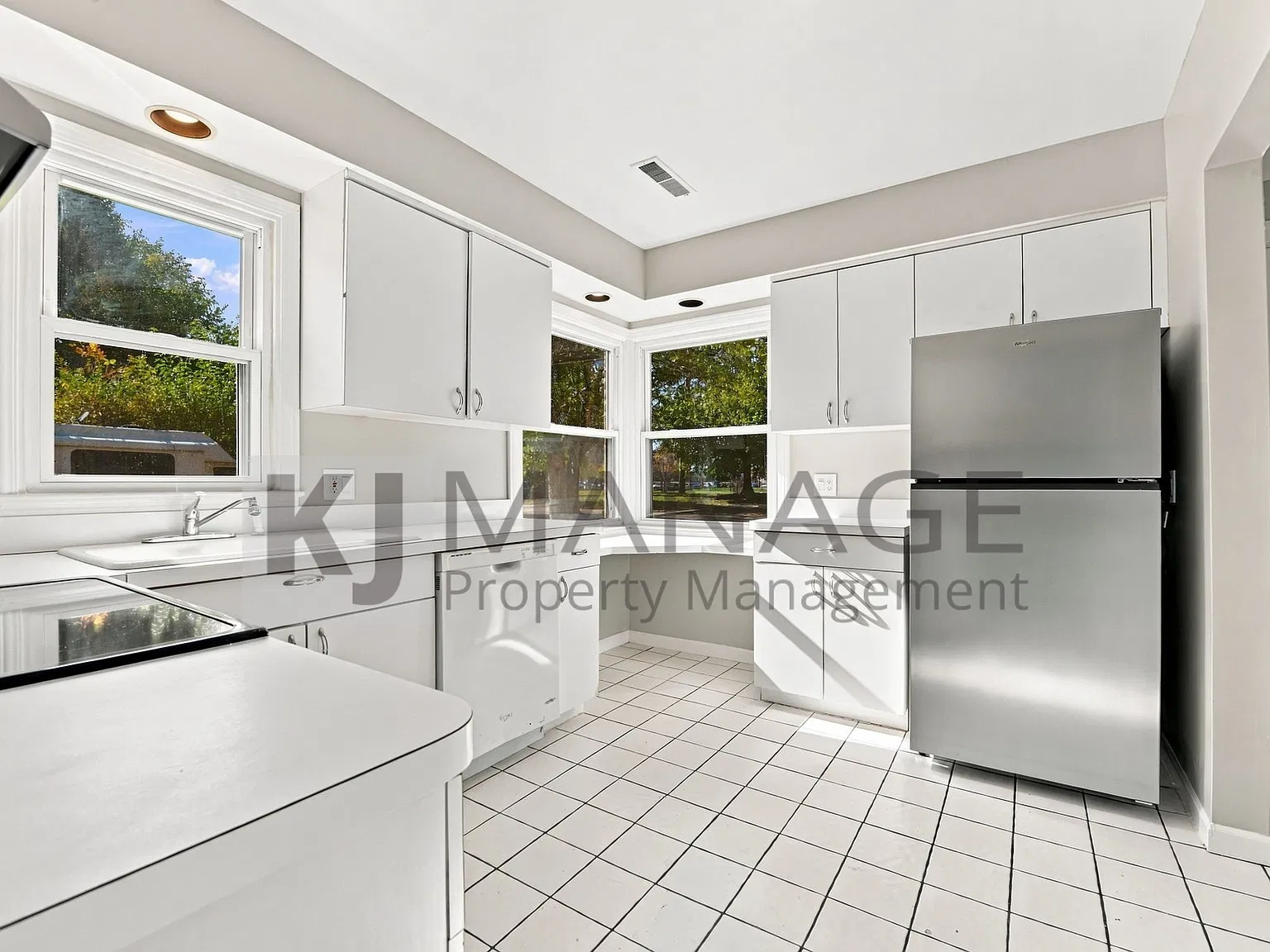 2 bed, 801 sqft, $1,400 — Photo 3