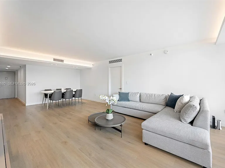 20505 E Country Club Dr #231 — Photo 6