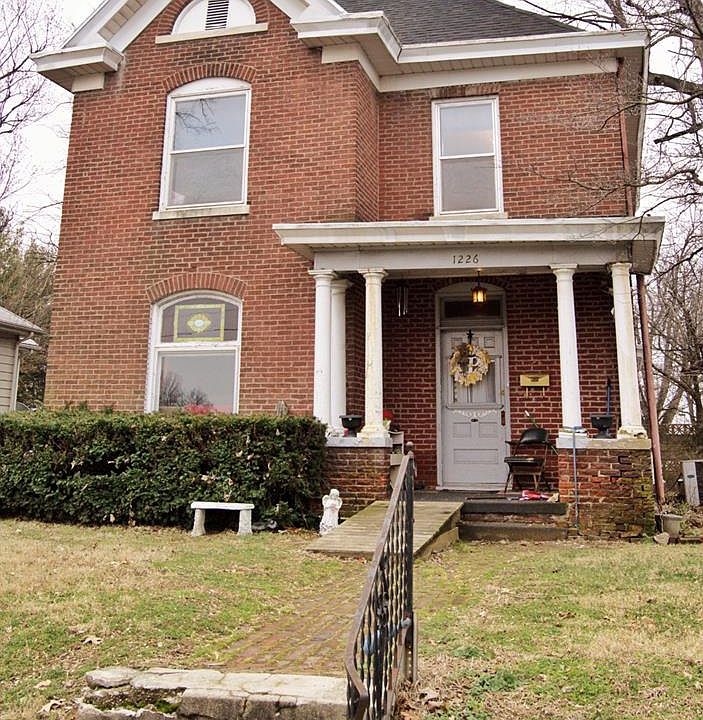 1st image of 1226 W 3rd St