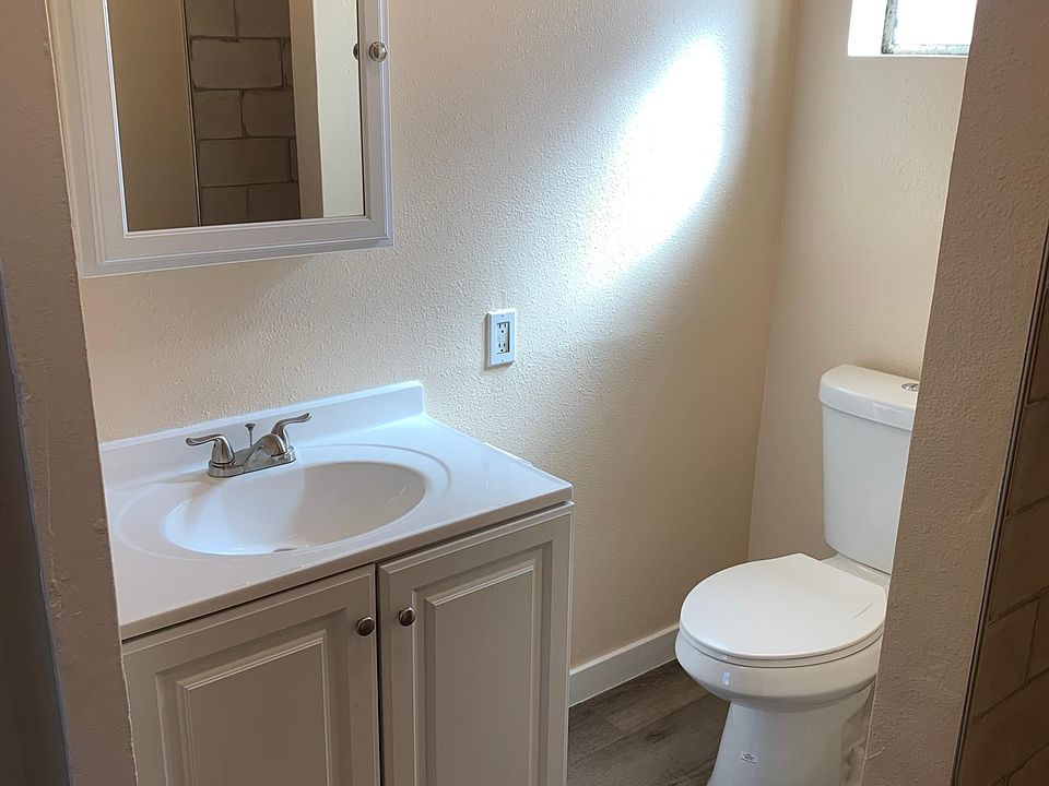 1st image of 9618 Alameda St #C