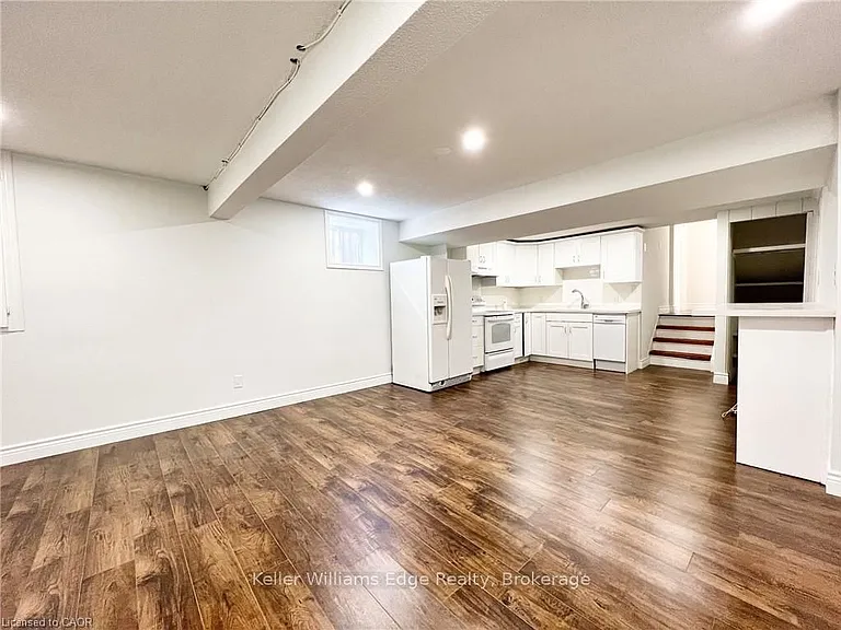 127 1st Rd W #LOWER — Photo 8