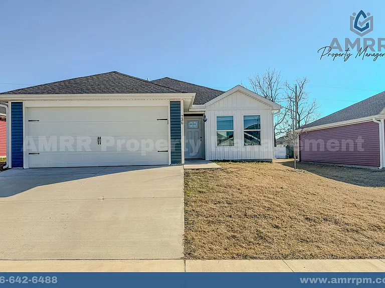 736 Short Leaf Ln — Photo 2