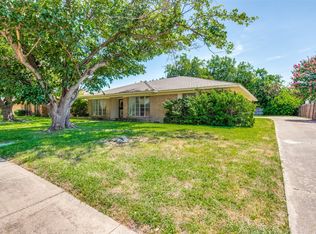 10512 Royal Chapel Dr, Dallas, TX 75229