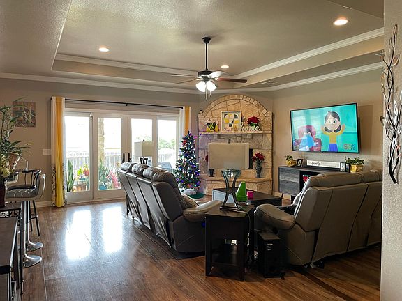 5th image of 1041 Jewel Ln