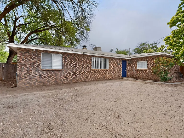 1846 Henry Cir SW — Photo 19