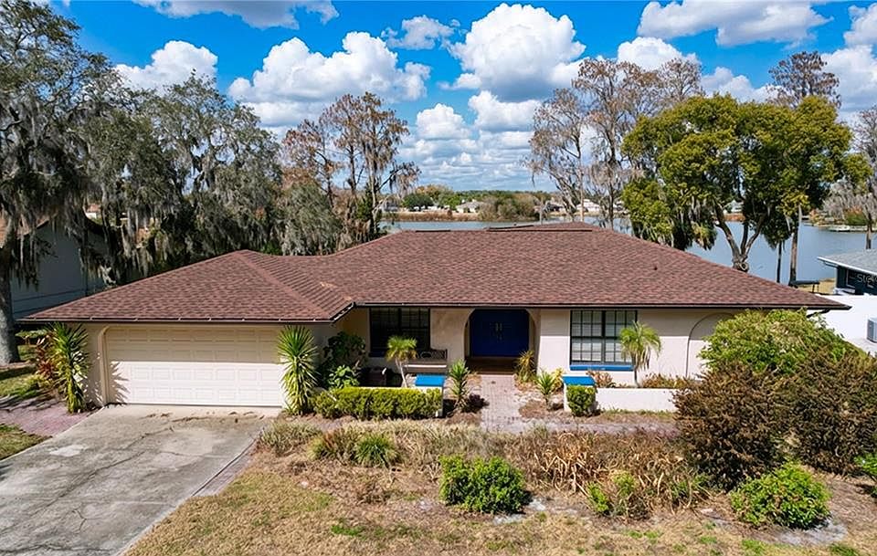 1st image of 23059 Geneva Rd