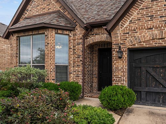 4th image of 1324 Sandpiper Dr