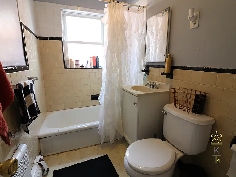 34 Beechcroft St #2 — Photo 8