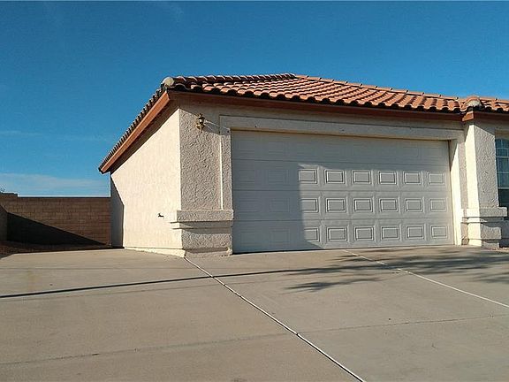 3rd image of 1580 El Campo