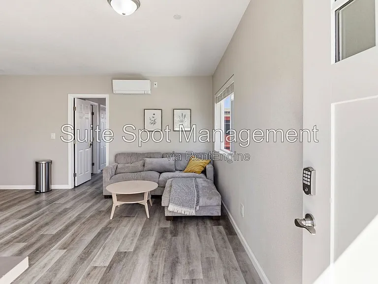 160 Harrison Ave #E3 — Photo 6