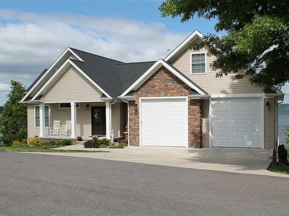 1st image of 100 Eagle Point Dr