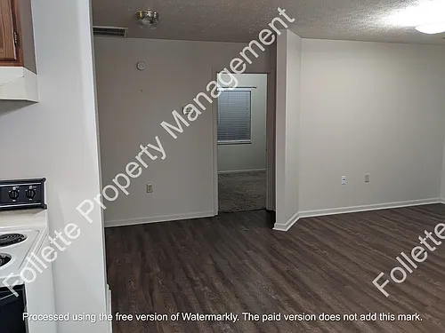 111 W Chestnut St #202 Photo 1