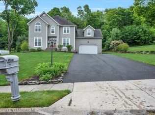 802 Parkview Rd #L-18, Moscow, PA 18444