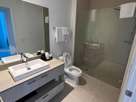 2nd image of 4111 S Ocean Dr #302
