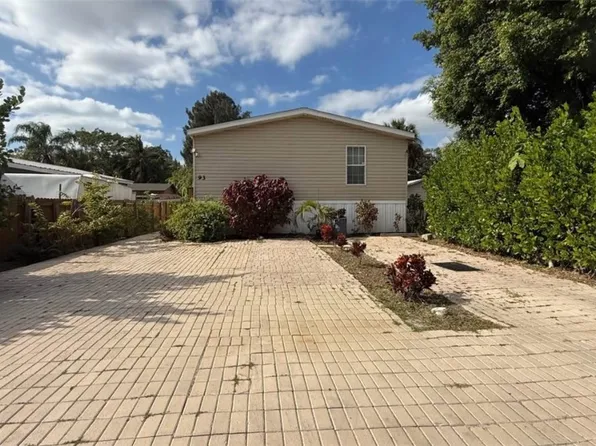 93 Isle Of Saint, Naples, FL 34114
