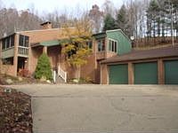 1st image of 1025 4th St NE