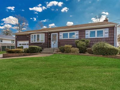 80 Michel Ave, Farmingdale, NY, 11735
