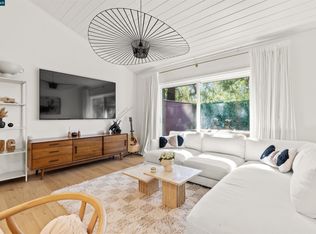 2708 Oak Rd APT 4, Walnut Creek, CA 94597