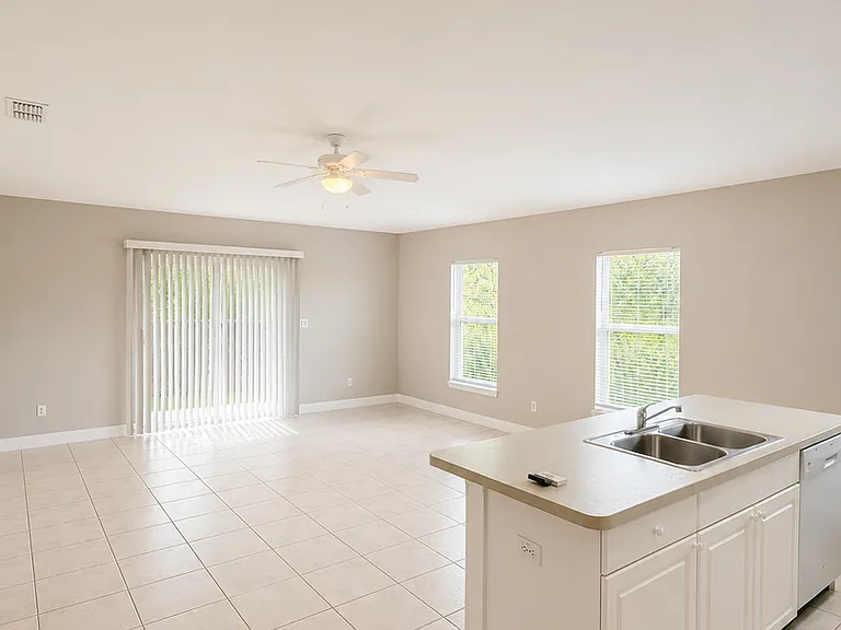 111 Homer Ave S — Photo 10