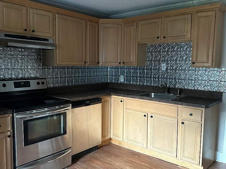 176 Bristol St #2 — Photo 41
