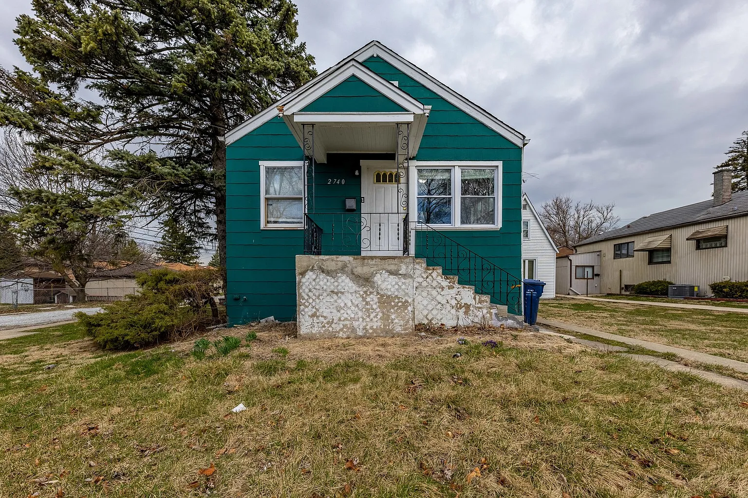 2740 W 98th Pl photo 1