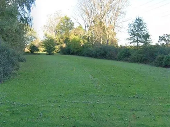 7211 Berkey Southern Rd, Whitehouse, OH 43571