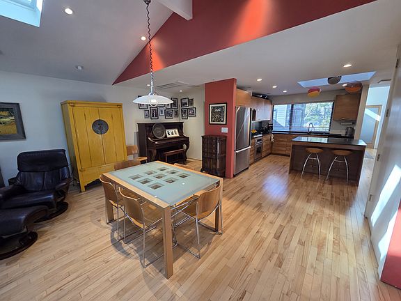 4th image of 3789 Mosswood Dr