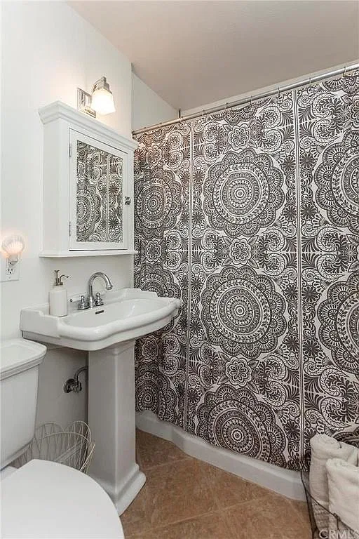 2 bed, 800 sqft, $3,150 — Photo 3