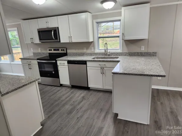 12488 Mattie Ln, Midland, NC 28107