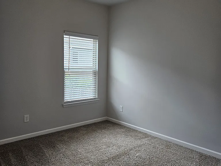 261 Valley Xing — Photo 14