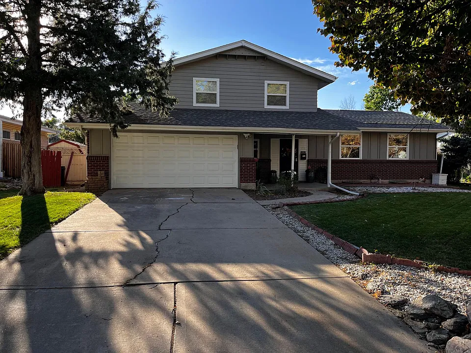 221 Zion St
