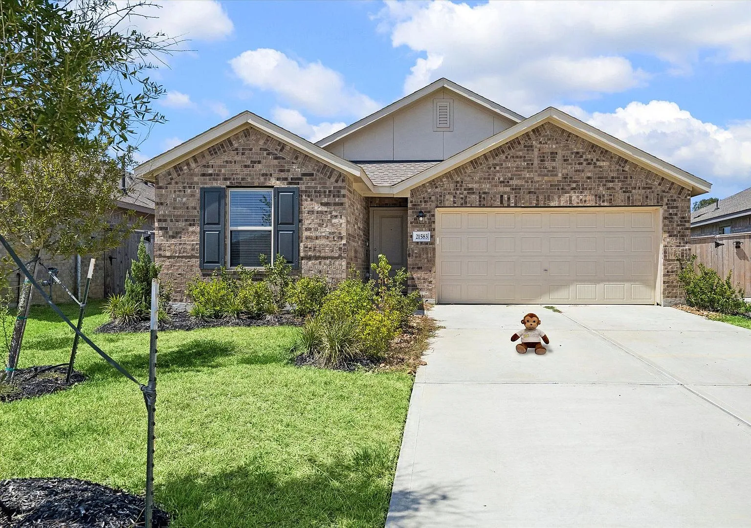 Move-in Ready Home in Tavola West for Lease! — Photo 1