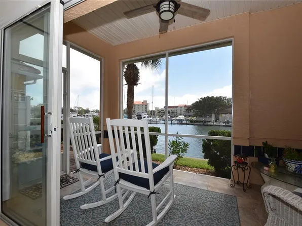2 MARINA POINT PLACE, PALM COAST, FL 32137