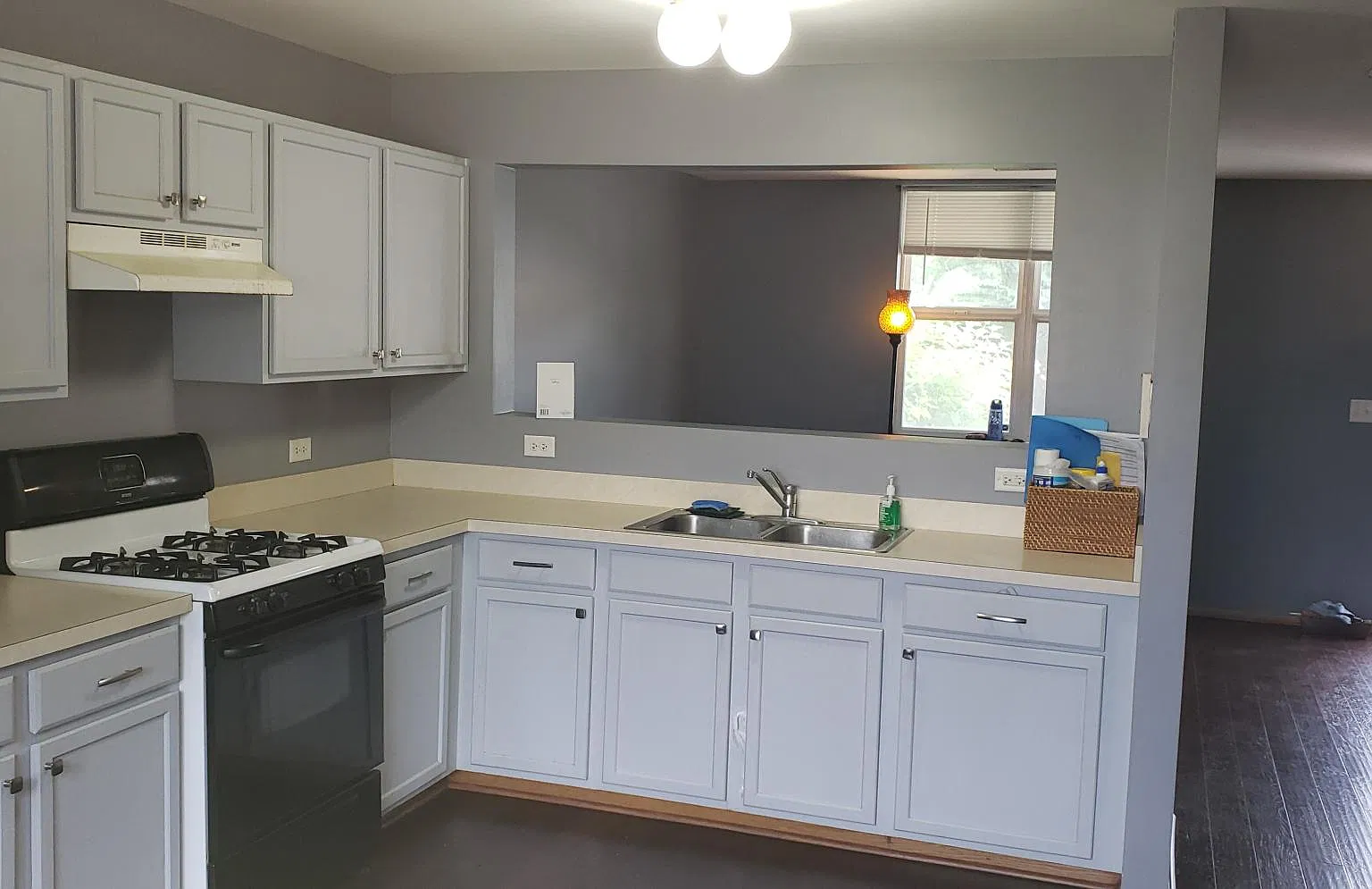 3 bed, 1.5 bath, 1181 sqft, $1,900 — Photo 3