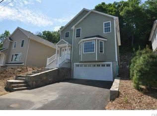 43 Ojibwa Rd, Shelton, CT 06484