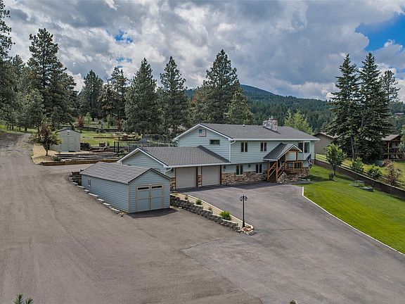 3rd image of 13 Big Dipper Dr