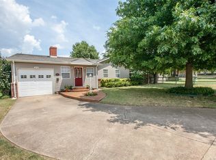 3741 E 4th Pl, Tulsa, OK 74112