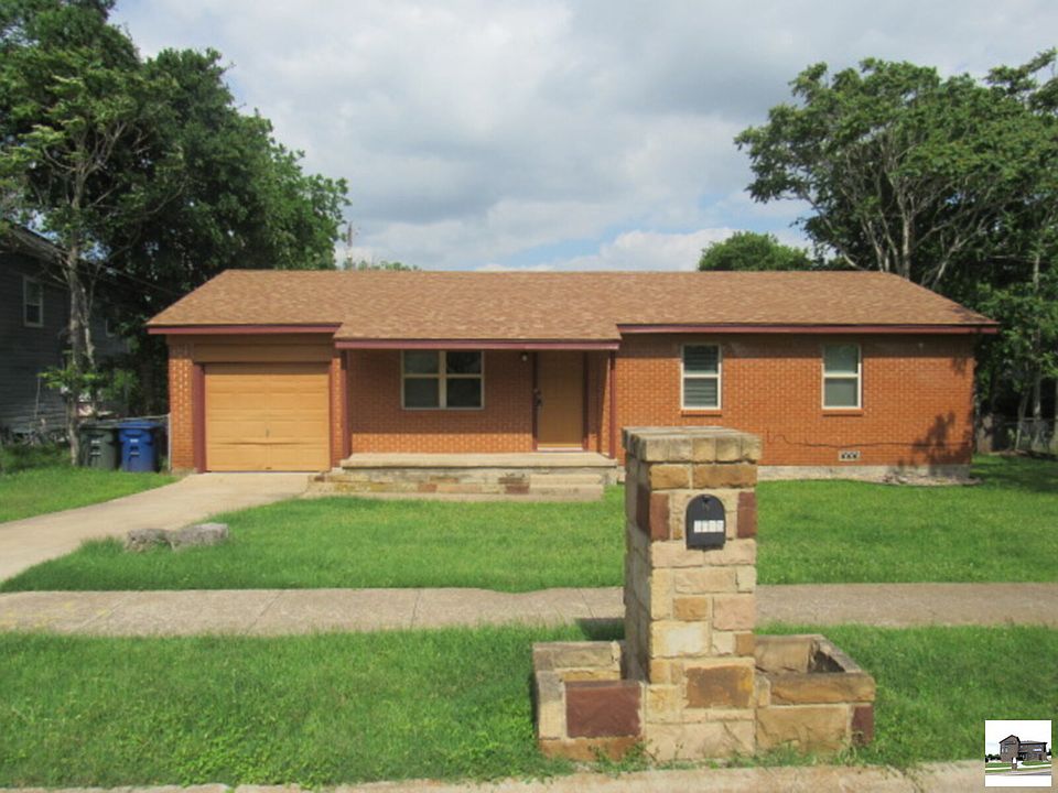 1st image of 2103 Crescent Dr