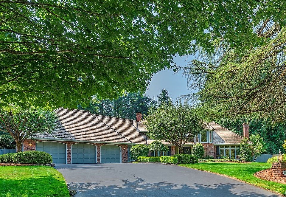 1st image of 21305 NE 69th Ct