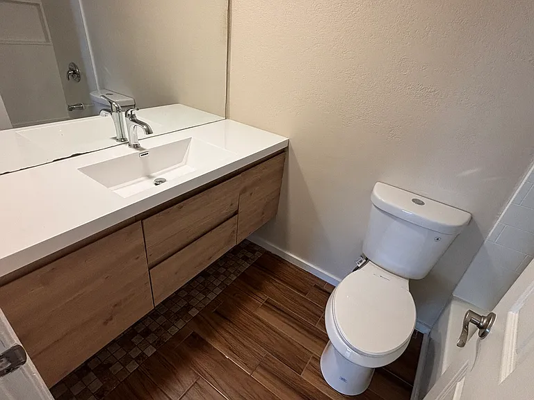 3601 W Tierra Buena Ln #Phoenix 85053 — Photo 12