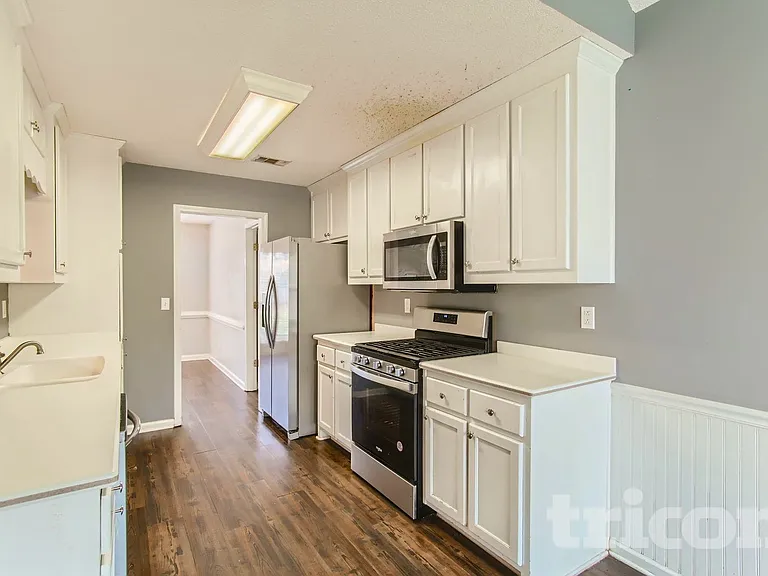 1105 River Green Ct — Photo 4