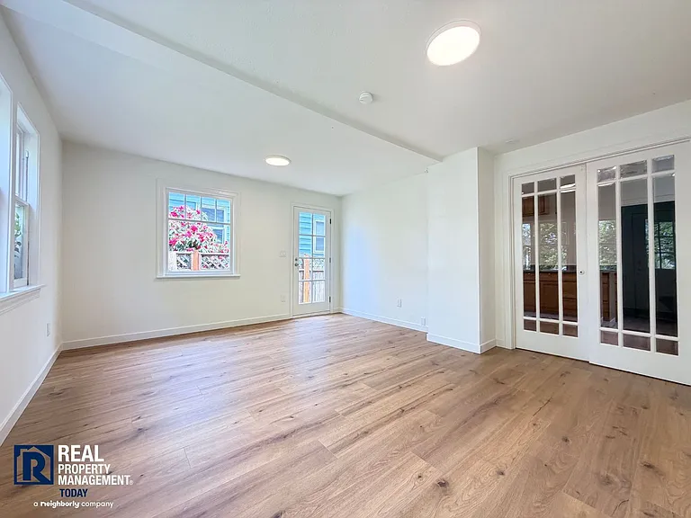 516 N K St LLC (Silver) — Photo 5