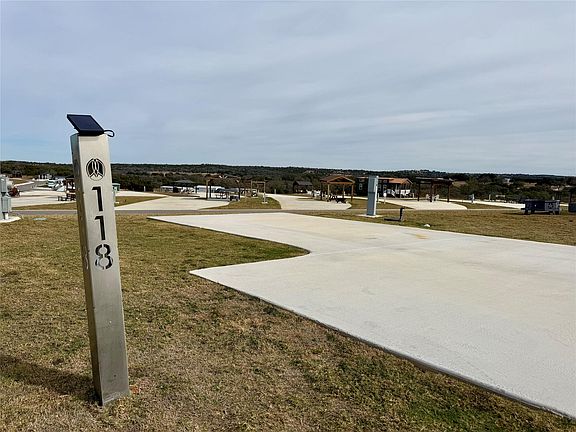 2nd image of 5386 Ranch Road 1376 Rd #118