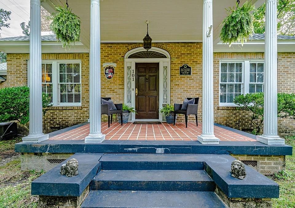 101 Houston St, Mobile, AL 36606 Zillow