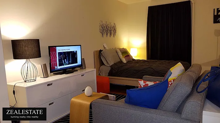 Rented by ZealEstate Group Inc | media 18