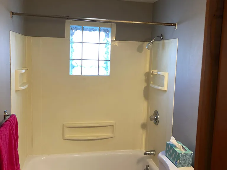 879 Genesee Ave NE #2 — Photo 3
