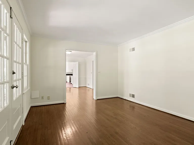 11009 Cripplegate Rd — Photo 14