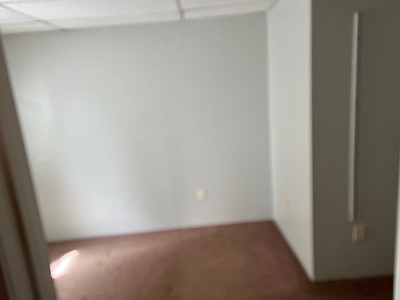 3rd image of 6 Potter St