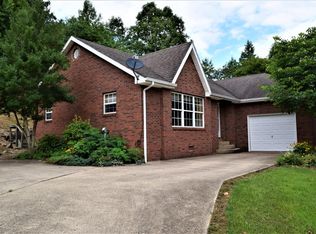 125 Sharon Dr, Clearfield, KY 40313