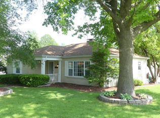 248 Oliver Lee Dr, Belleville, IL 62223